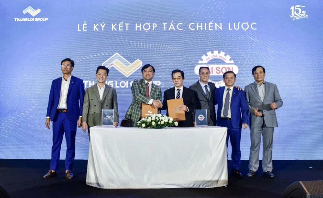 3 Ong Lon Bat Tay Hop Tac Du An The Win City Duc Hoa 4